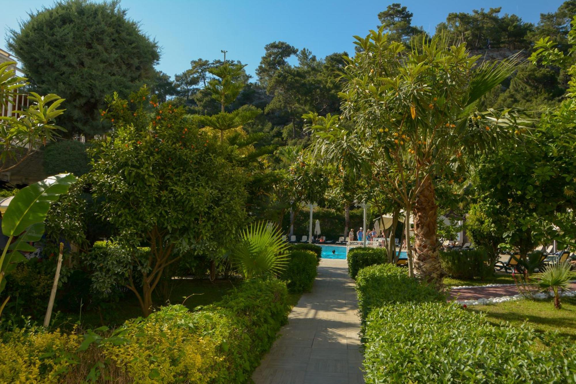 Miramor Hotel & Spa Antalya Luaran gambar The gardens of the hotel